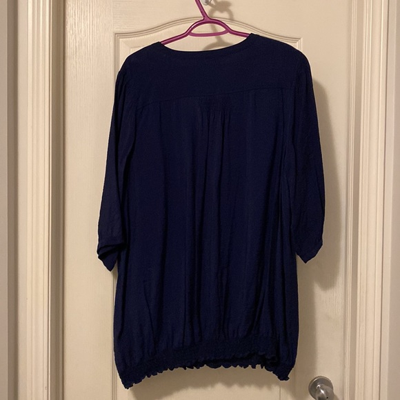 Short sleeve blouse with elastic waist - Picture 2 of 4